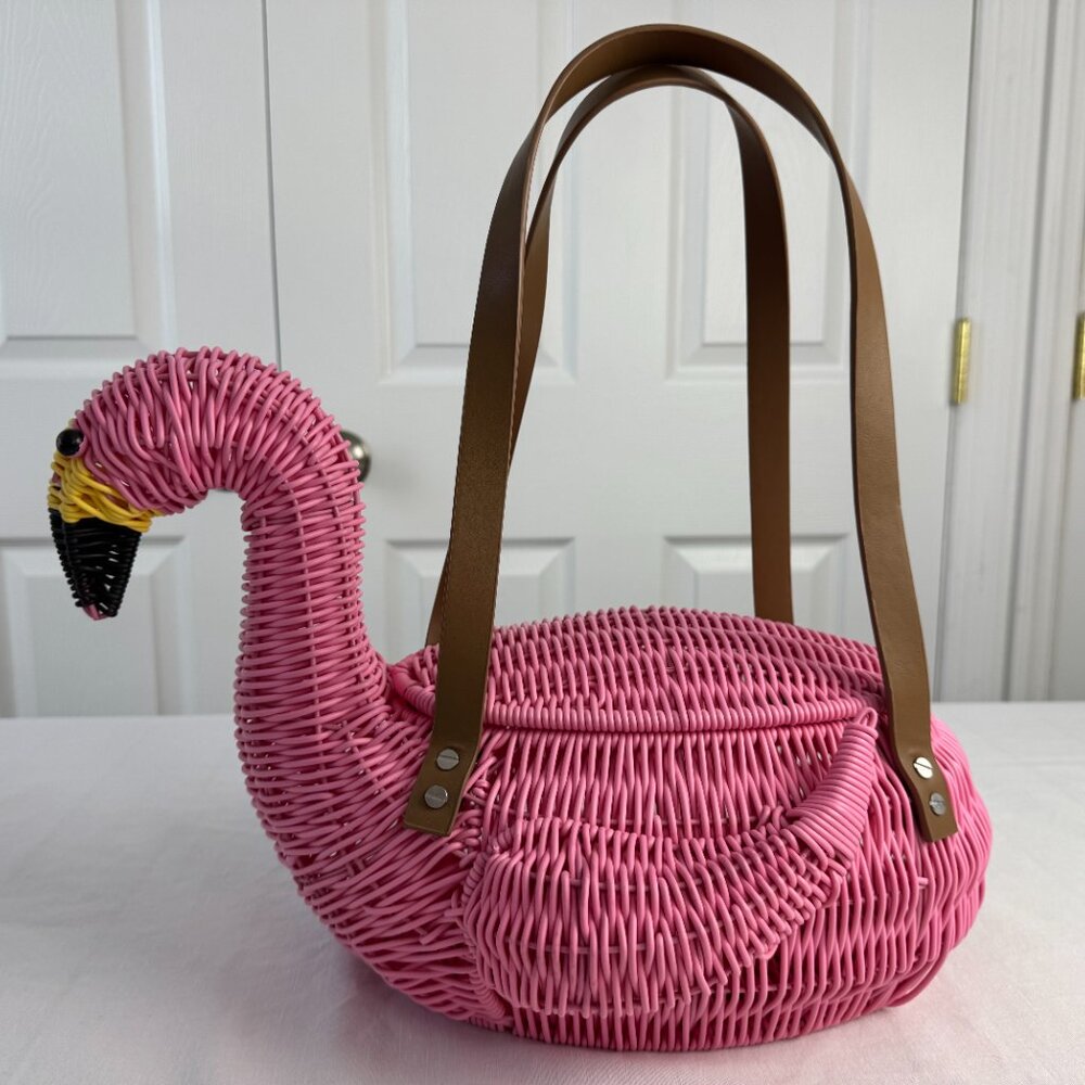 SOLD Summer Fun Adorable Flamingo Pink Plastic Wicker Purse NWOT Never Worn